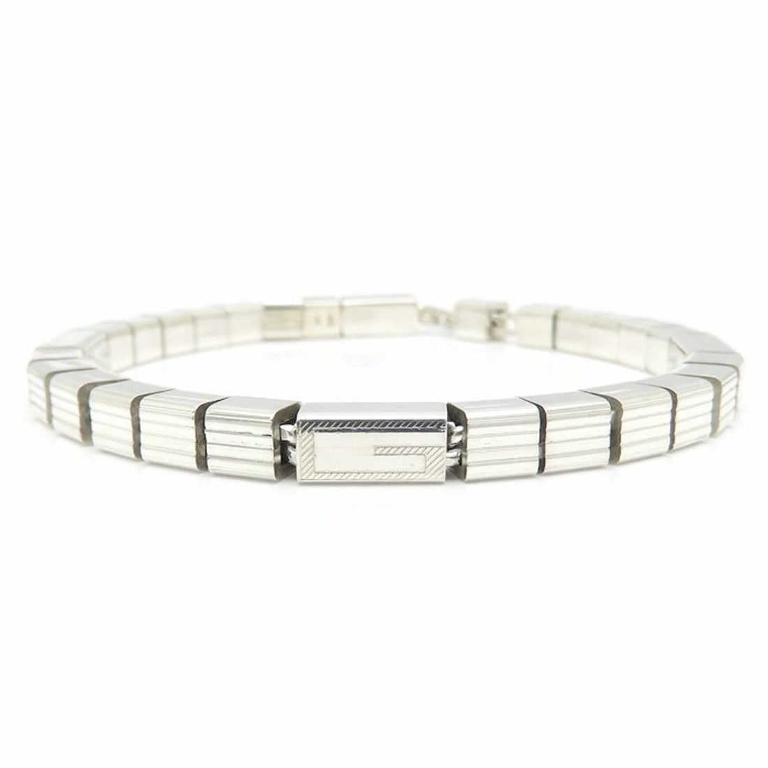 GUCCI G-Design Bracelet SV925 Men's 295881: --- Catalog ---Category: SizeLength: 18cm / 7.08''Category: DesignType: Charm braceletGender: MenMaterial: Silver 925Category: GeneralBrand: Gucci--- Item List ---Section: ConditionRanking: Rank A Use