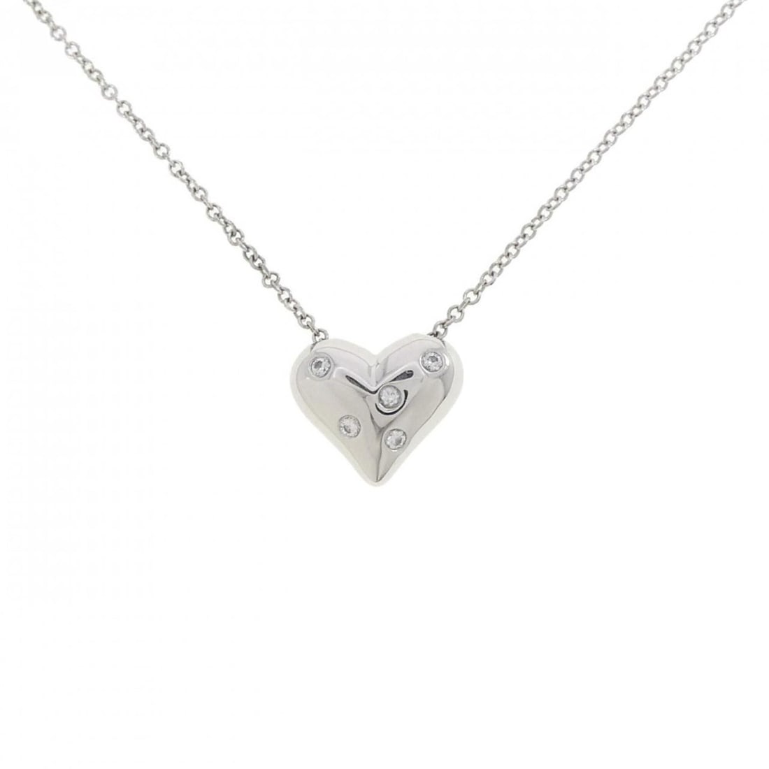 Tiffany & Co. Dots Pinched Heart Necklace: --- Catalog ---Category: SizePendant Size: 13.3mm x 15.4mm / 0.52'' x 0.6''Neck Circumference: 41 cm / 16.14''Category: DesignGender: WomenMaterial: Platinum 950Pendant Type: PendantNecklace Type: Nec