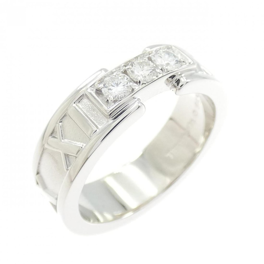 Tiffany Atlas Ring: --- Catalog ---Category: SizeJP Size: 9US Size: 5Category: DesignType: Band ringGender: WomenMaterial: White gold (18K)Category: GeneralBrand: Tiffany--- Item List ---Section: ConditionRanking: Rank