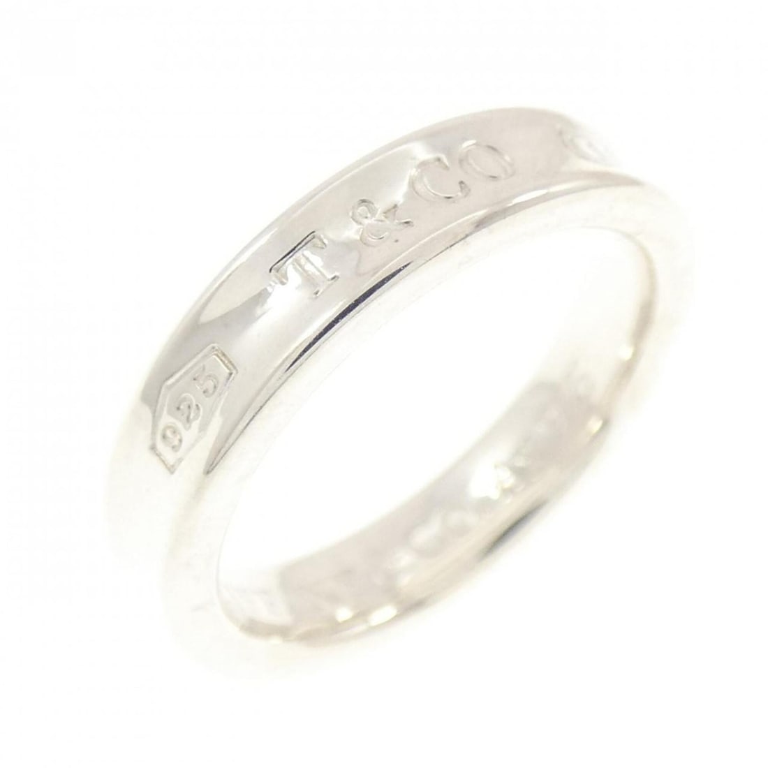 Tiffany & Co. 1837 Narrow Ring: --- Catalog ---Category: SizeJP Size: 8.5US Size: 4.5Category: DesignType: Band ringGender: WomenMaterial: Silver 925Category: GeneralMPN: 60126372Brand: Tiffany--- Item List ---Section: