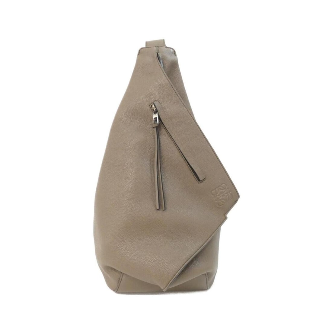 Loewe Anton Small Body Bag: --- Catalog ---Category: SizeSize (HxWxD): 43cm x 22cm x 14cm / 16.92'' x 8.66'' x 5.51''Category: DesignType: Shoulder bagColor: BrownGender: Men,WomenMaterial: Leather Hardware Color:
