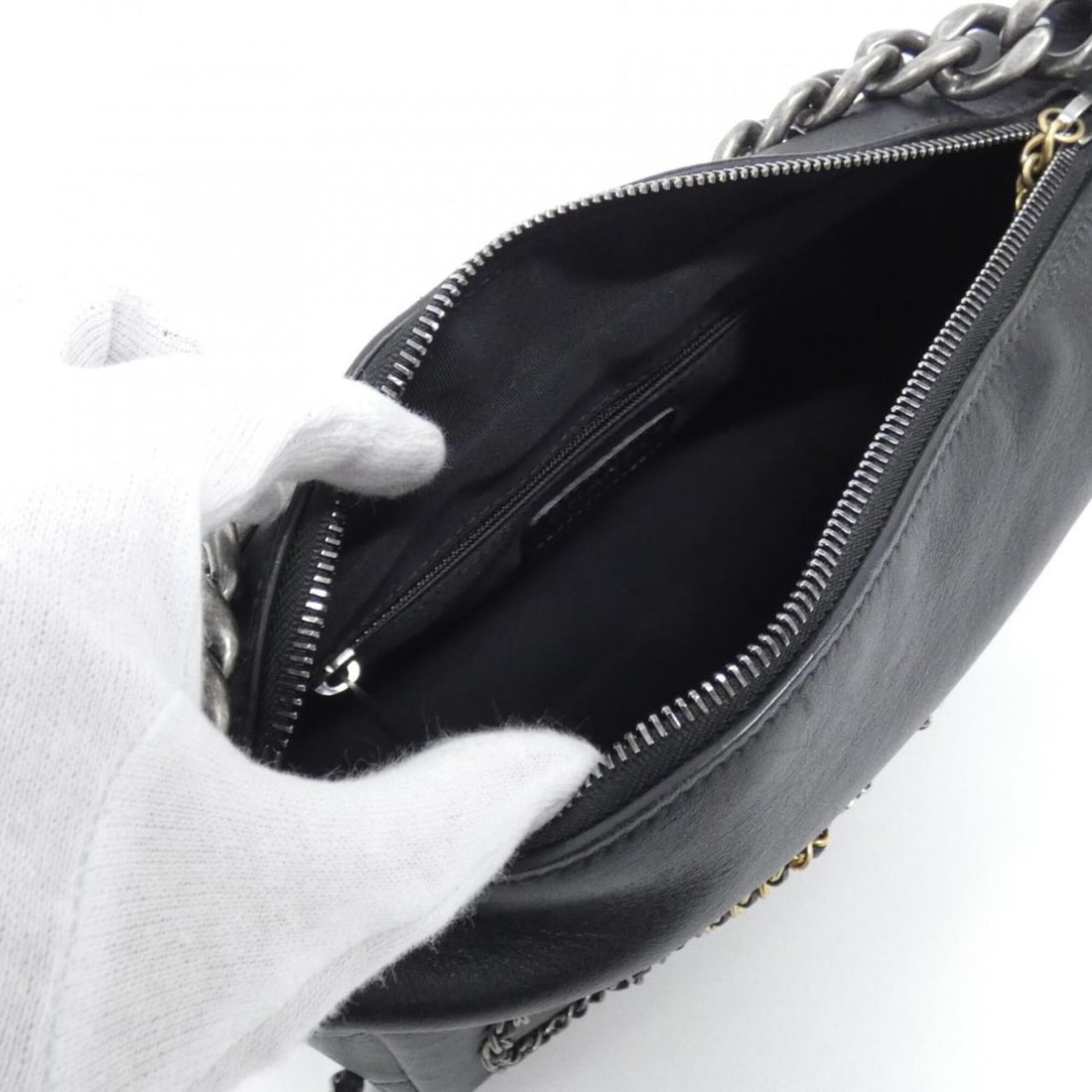 Chanel handbag - 9
