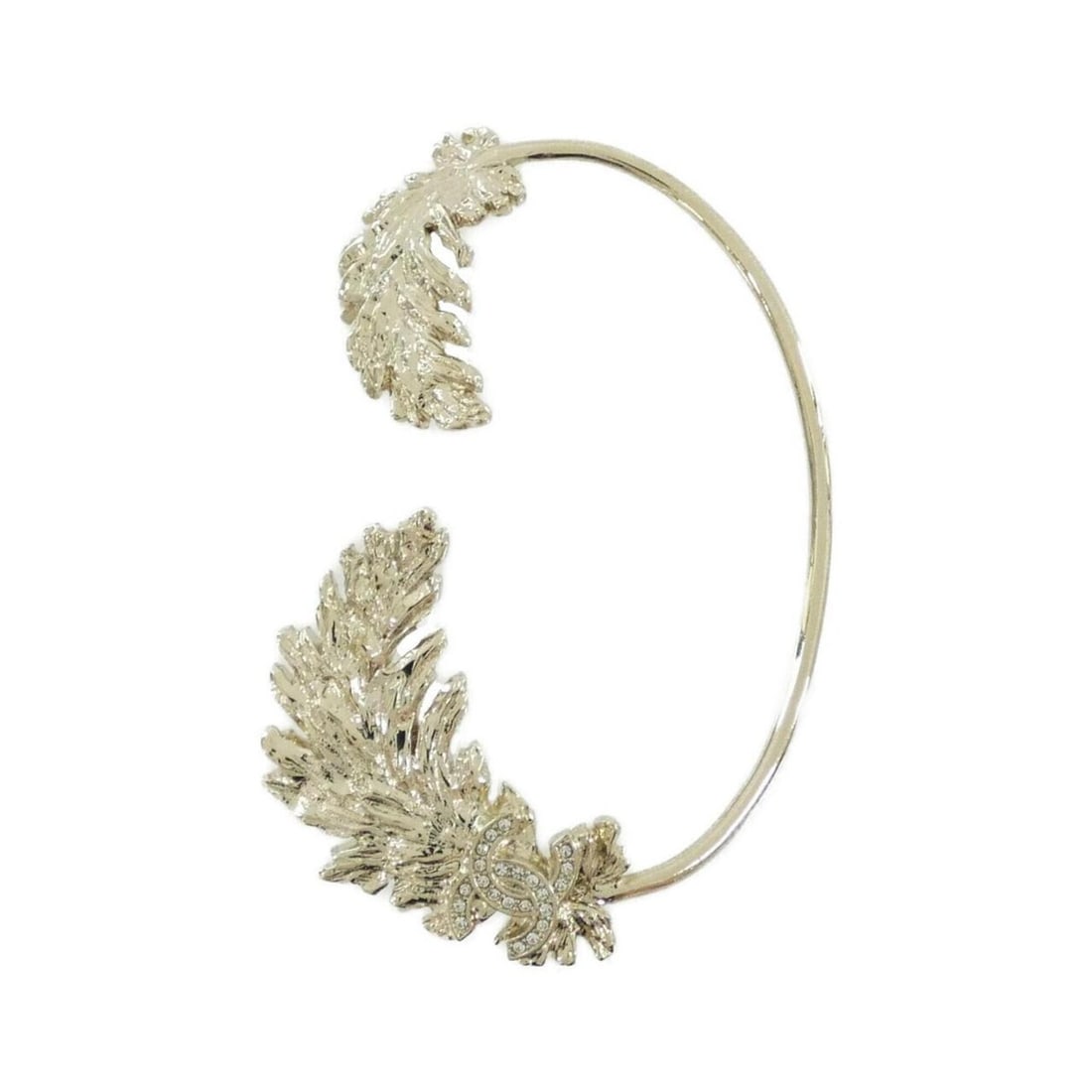 Chanel ABF695 Ear Cuff: --- Catalog ---Category: SizeSize (HxWxD): 60.00mm x 36.00mm / 2.36'' x 1.42''Category: DesignType: EarcuffColor: Clear, GoldGender: WomenCategory: GeneralMPN: ABF695Brand: Chanel--- Item List