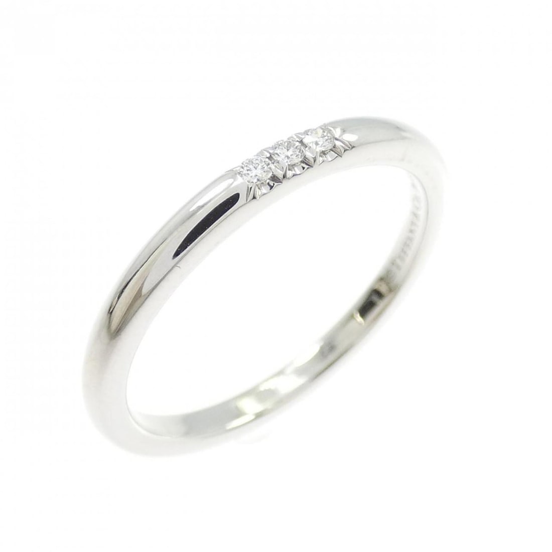 Tiffany Band Ring: --- Catalog ---Category: SizeJP Size: 12.5US Size: 6.5Category: DesignType: Band ringStone: DiamondGender: WomenMaterial: Platinum 950Category: GeneralBrand: Tiffany--- Item List ---Section: