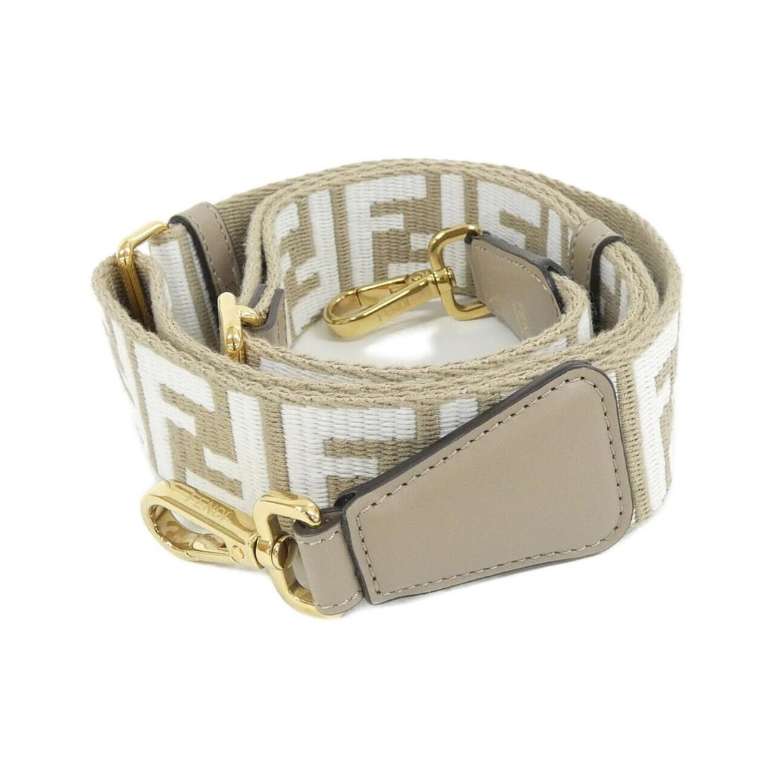 Fendi Strap You 8AV386 AJPE: --- Catalog ---Category: SizeHandle/Strap Length: 136cm / 53.54''Category: DesignType: StrapColor: BeigeGender: Women,MenMaterial: LeatherLeather/Fur Type: CalfskinCategory: GeneralMPN: 8AV386