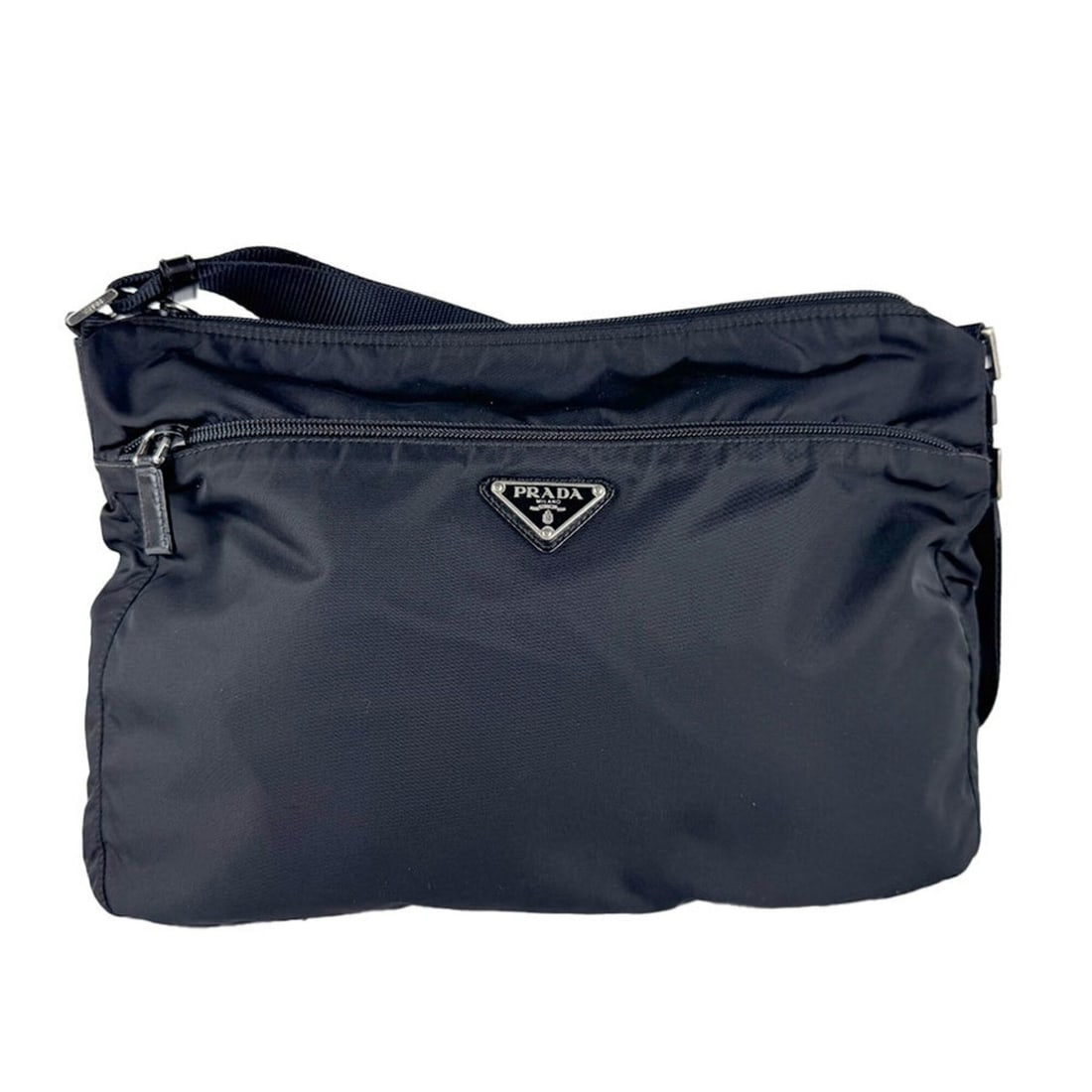Prada PRADA Crossbody Shoulder Bag, Nylon, Black/Silver, Men's/Women's, z10908: --- Catalog ---Category: SizeSize (HxWxD): 25cm x 31cm x 7cm / 9.84'' x 12.2'' x 2.75''Category: DesignType: Shoulder bagColor: BlackGender: Men,WomenMaterial: Nylon Category: GeneralBrand: PradaCount