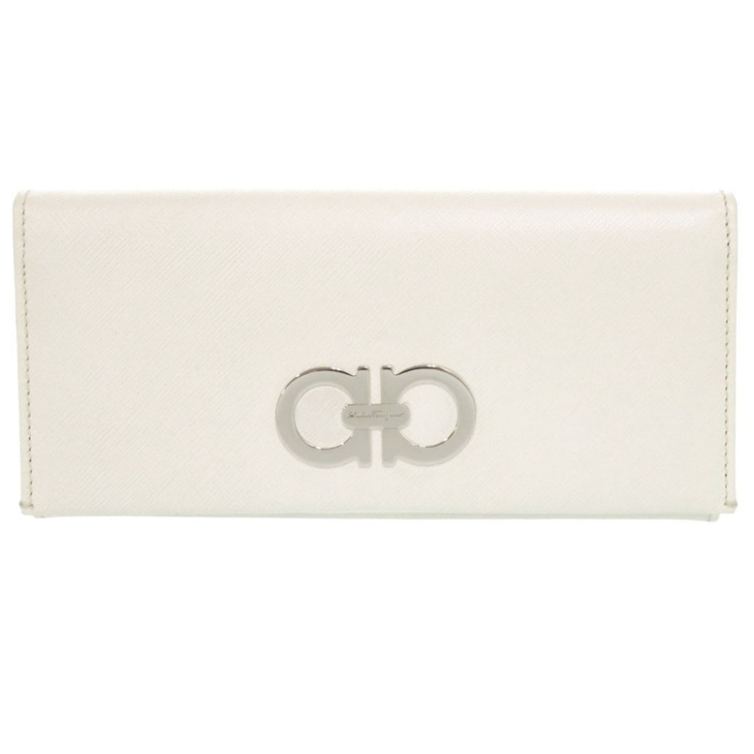 Salvatore Ferragamo Gancini Leather White Long Wallet 1310Salvatore: --- Catalog ---Category: SizeSize (HxWxD): 9cm x 18cm x 2.5cm / 3.54'' x 7.08'' x 0.98''Category: DesignType: Long wallet (bi-fold)Color: WhiteGender: WomenMaterial: Leather Category: GeneralMPN: 22-B