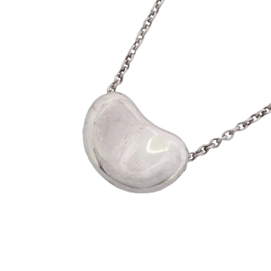 Tiffany & Co. Bean Necklace, Sterling Silver 925, Women's: --- Catalog ---Category: SizePendant Size: 7.6mm x 10.7mm / 0.29'' x 0.42''Neck Circumference: 42.5 cm / 16.73''Category: DesignGender: WomenMaterial: Silver 925Necklace Type: NecklaceCategory: Genera