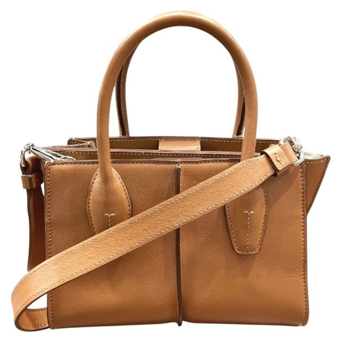 Tod's Holly Bag Mini 2-Way Handbag Shoulder for Women: --- Catalog ---Category: SizeSize (HxWxD): 15cm x 20cm x 11cm / 5.9'' x 7.87'' x 4.33''Category: DesignType: Handbag, Shoulder bagColor: BrownGender: WomenMaterial: Leather Category: GeneralBrand: Tod