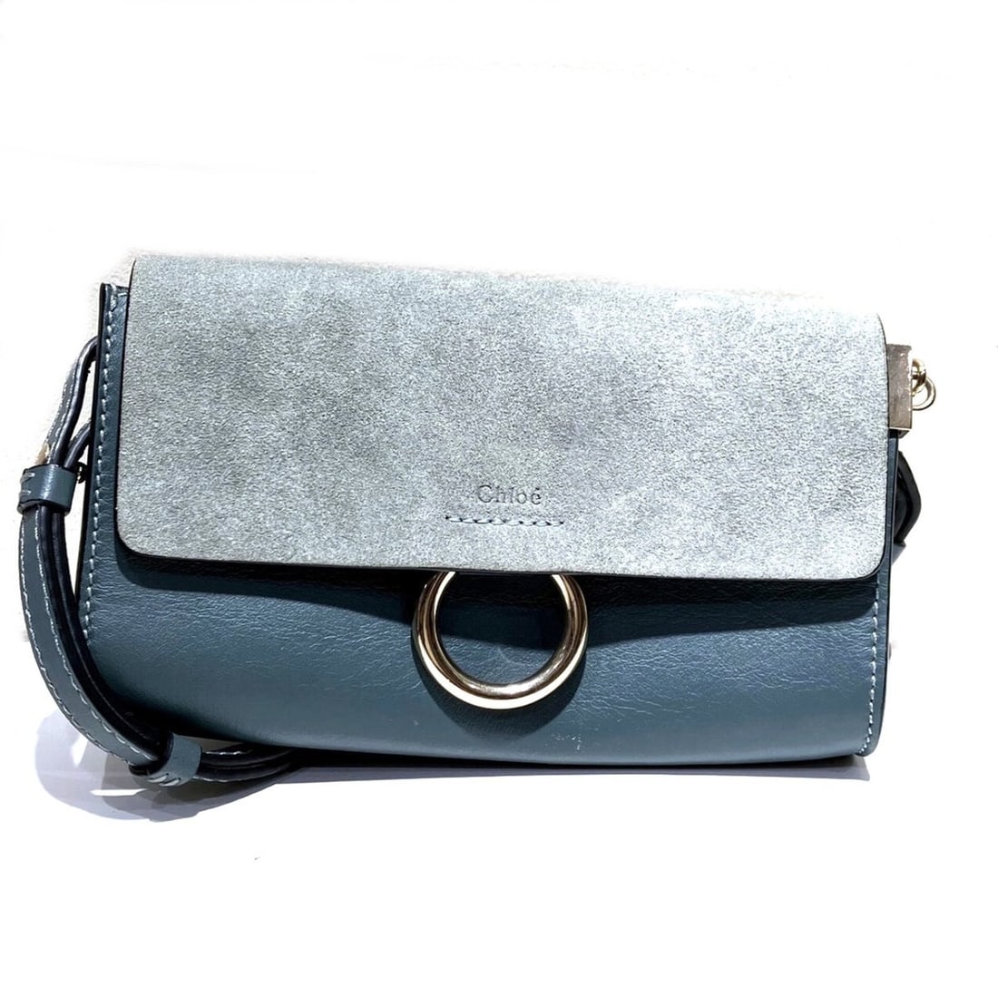 Chloé Chloe flap crossbody bag shoulder suede leather: --- Catalog ---Category: SizeSize (HxWxD): 10cm x 18cm / 3.93'' x 7.08''Category: DesignType: Crossbody bag, Shoulder bagColor: BlueGender: WomenMaterial: Suede , Leather Category: GeneralBrand: Chlo�