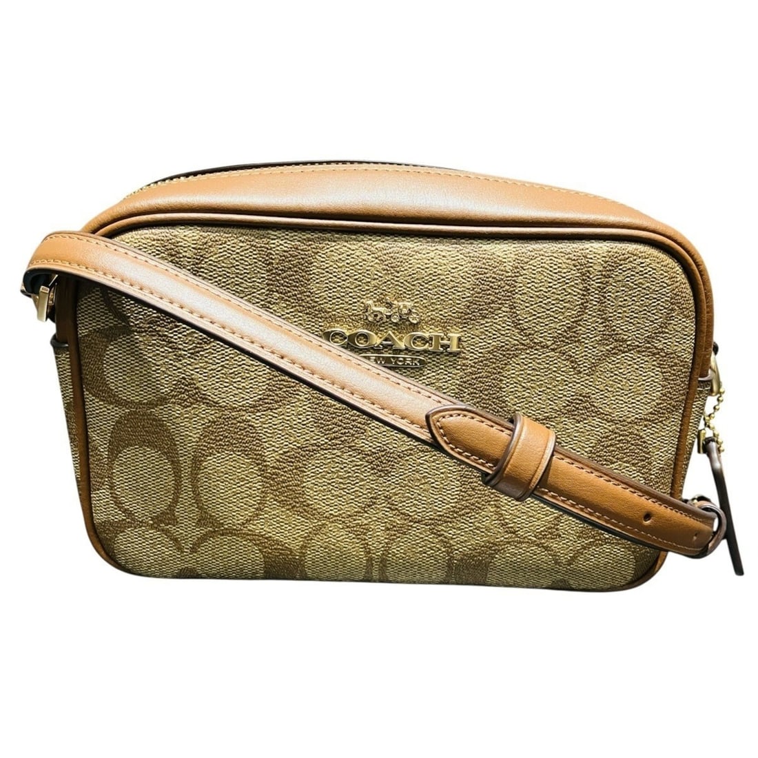 Coach Jamie Shoulder Bag, PVC Leather, F2477CQ874: --- Catalog ---Category: SizeSize (HxWxD): 13.5cm x 20.5cm x 6cm / 5.31'' x 8.07'' x 2.36''Category: DesignType: Shoulder bagColor: BrownGender: Women,MenMaterial: PVC , Leather Category: GeneralMPN: 