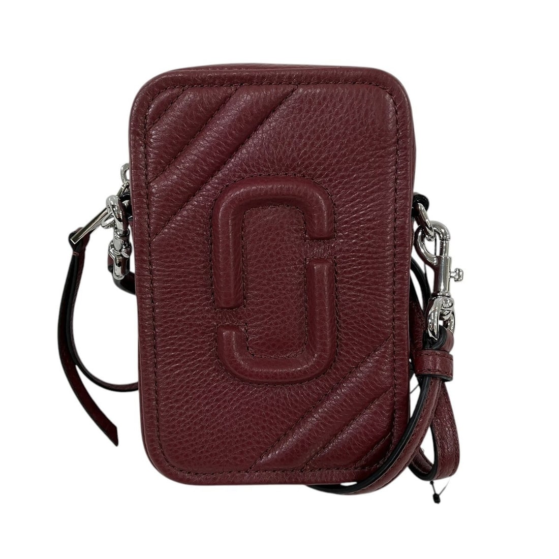 Marc Jacobs Moto Shot Shoulder Bag, Cowhide Leather: --- Catalog ---Category: SizeSize (HxWxD): 17cm x 11cm x 5cm / 6.69'' x 4.33'' x 1.96''Strap Length: 115cm - 135cm / 45.27'' - 53.14''Category: DesignType: Shoulder bagColor: BordeauxGender: