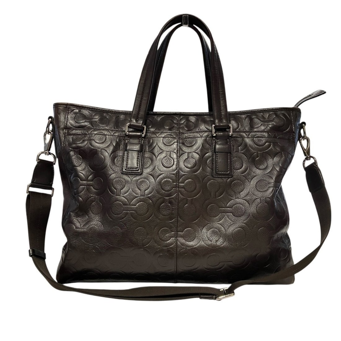 Coach shoulder bag, Obart leather, 70253: --- Catalog ---Category: SizeSize (HxWxD): 33cm x 40cm x 6cm / 12.99'' x 15.74'' x 2.36''Strap Length: 73cm - 125cm / 28.74'' - 49.21''Handle Length: 46cm / 18.11''Category: DesignType: Shoulder bagCo
