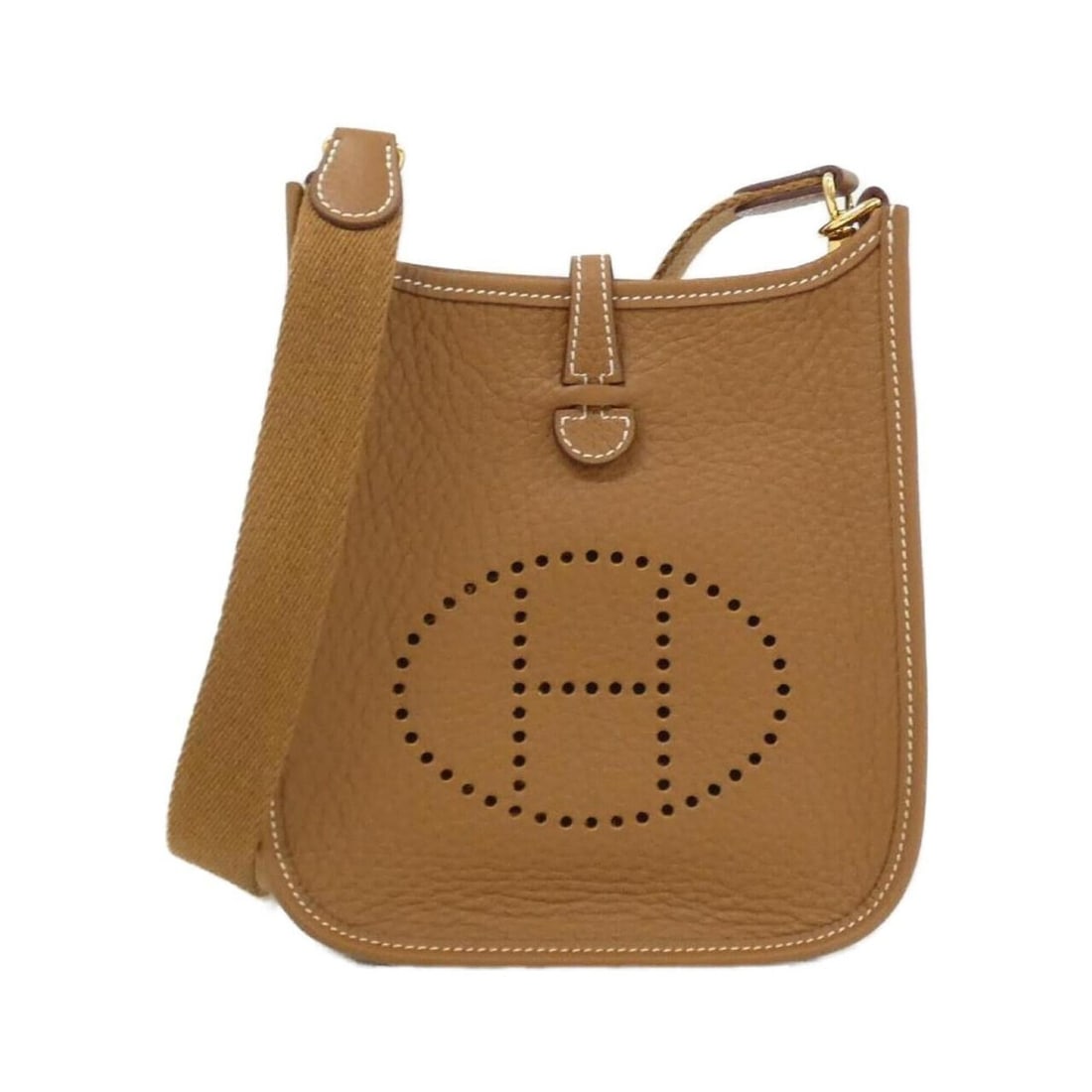 Hermes Evelyne Amazon 16cm 069426CC Shoulder Bag: --- Catalog ---Category: SizeSize (HxWxD): 18cm x 17cm x 6cm / 7.08'' x 6.69'' x 2.36''Category: DesignType: Shoulder bagColor: BrownGender: WomenMaterial: Taurillon clemence leather Category: General