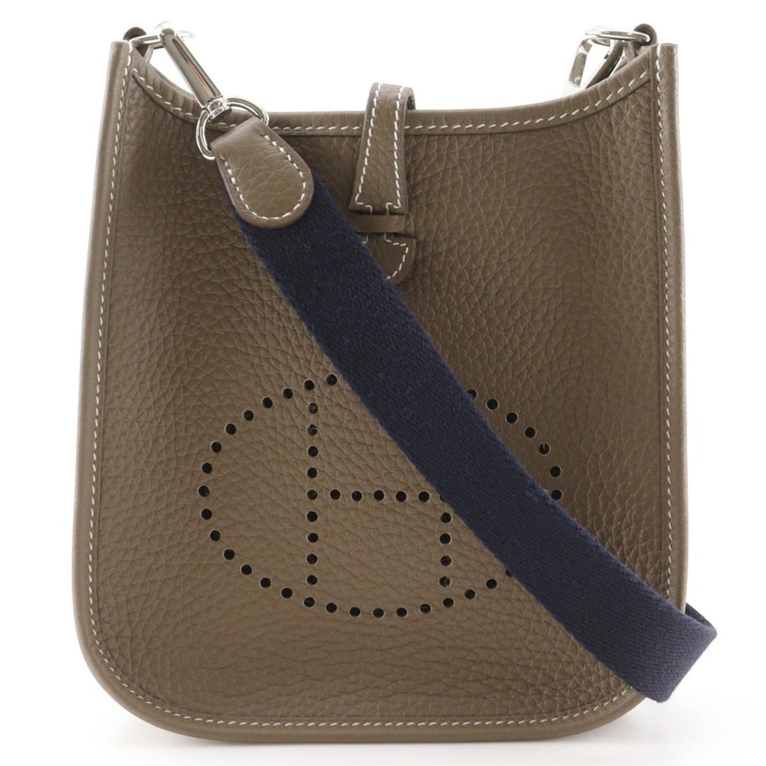 Hermes Evelyne Amazone 16 TPM Shoulder Bag, Taurillon Clemence Leather, 2022 Model, Brown, U-shaped,: --- Catalog ---Category: SizeSize (HxWxD): 18cm x 17cm x 5cm / 7.08'' x 6.69'' x 1.96''Category: DesignType: Shoulder bagColor: BrownGender: WomenMaterial: Taurillon clemence leather Category: General