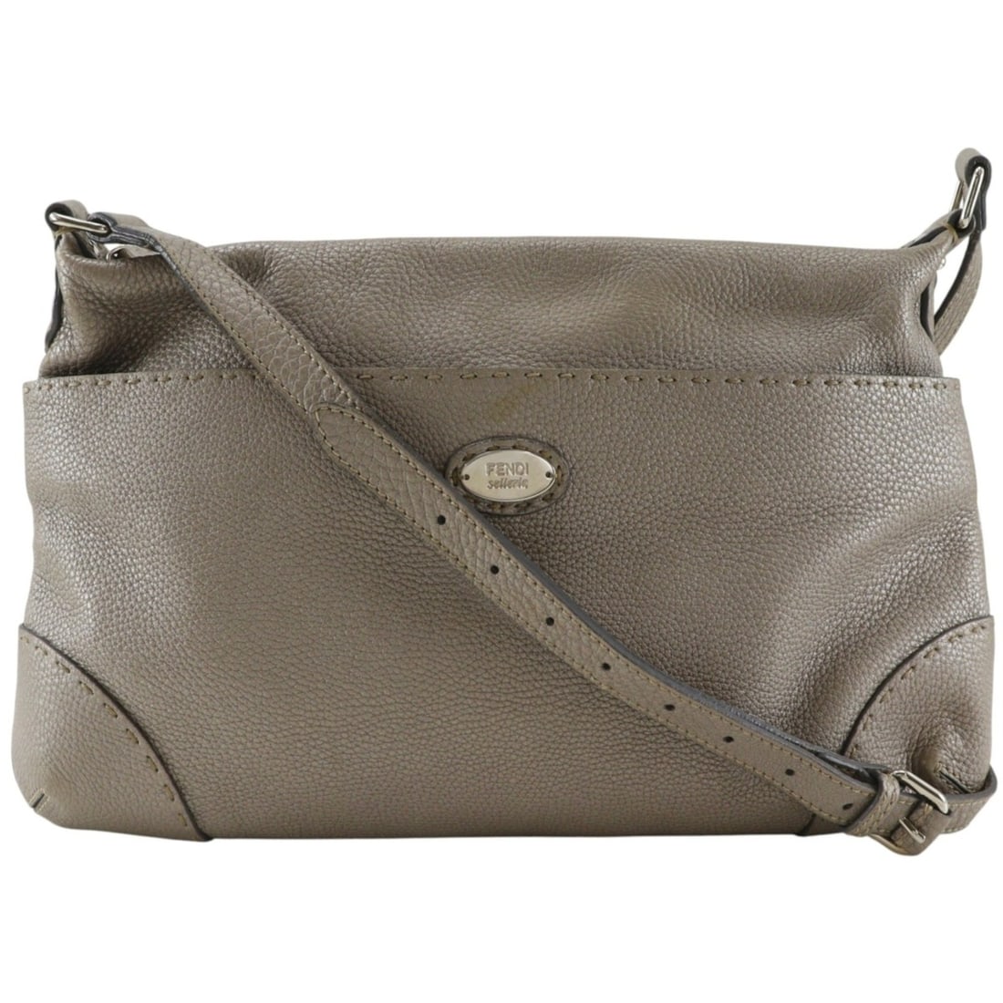 Fendi Celeria Shoulder Bag 8BT194 Leather Gray Crossbody A5 Women's: --- Catalog ---Category: SizeSize (HxWxD): 24cm x 38cm x 4cm / 9.44'' x 14.96'' x 1.57''Category: DesignType: Shoulder bagColor: GrayGender: WomenMaterial: Leather Category: GeneralBrand: Fendi--- Ite