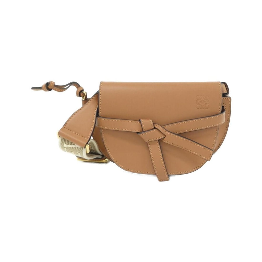 Loewe Gate Dual Mini A650N46X13 Shoulder Bag: --- Catalog ---Category: SizeSize (HxWxD): 13cm x 20cm x 9cm / 5.11'' x 7.87'' x 3.54''Category: DesignType: Shoulder bagColor: BrownGender: Women,MenMaterial: Leather Leather/Fur Type: