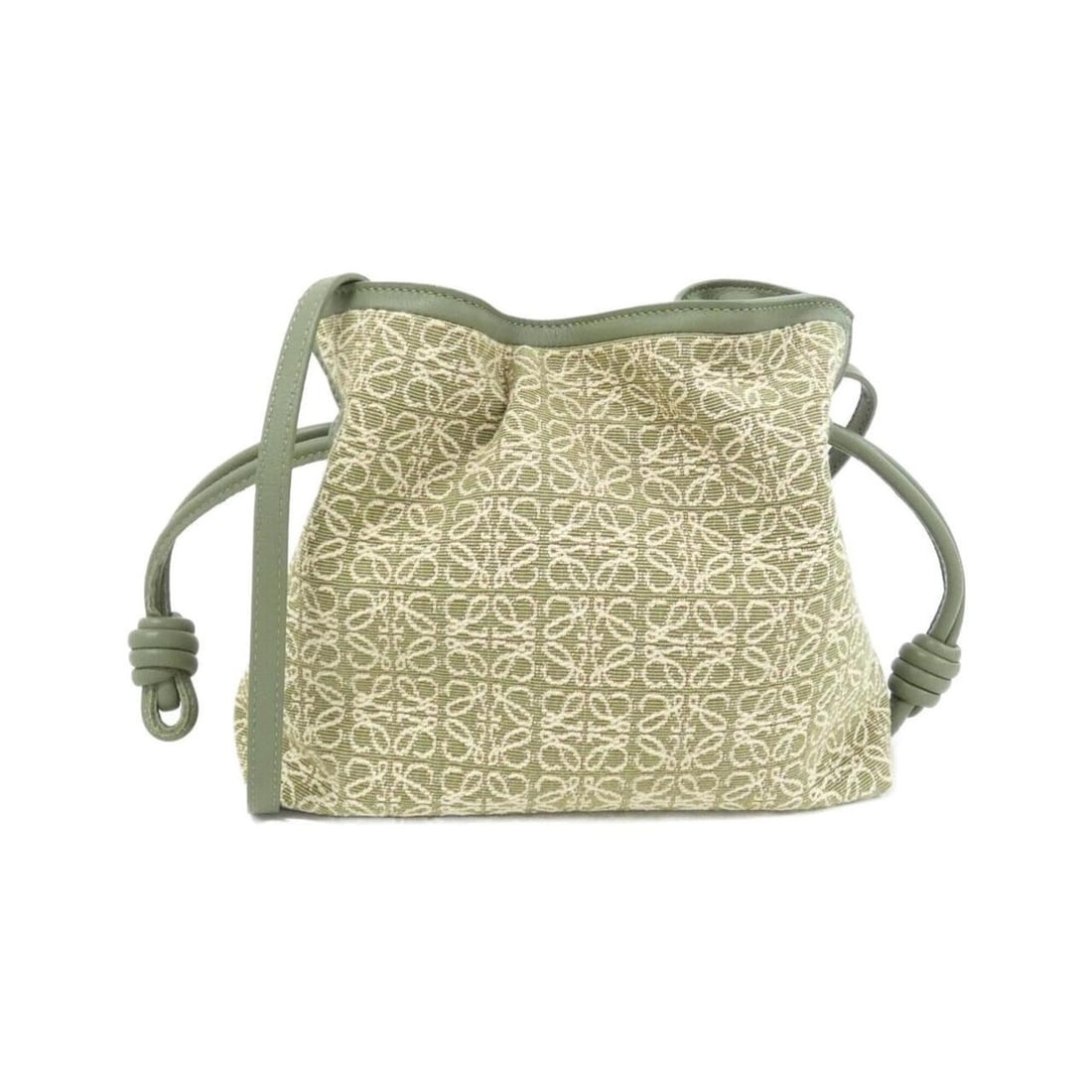 Loewe Flamenco Clutch A411FC2X24 Handbag: --- Catalog ---Category: SizeSize (HxWxD): 18cm x 21.5cm x 7.5cm / 7.08'' x 8.46'' x 2.95''Category: DesignType: HandbagColor: GreenGender: WomenMaterial: Canvas , Leather Leather/Fur Type: