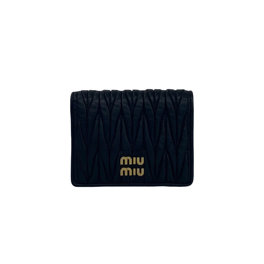 MIUMIU Miu Logo Hardware Matelassé Leather Bi-fold Mini Wallet, Business Card Holder/Card Case,: --- Catalog ---Category: SizeSize (HxWxD): 8.5cm x 11cm x 2.5cm / 3.34'' x 4.33'' x 0.98''Category: DesignType: Wallet (bi-fold)Color: BlackGender: WomenMaterial: Leather Category: GeneralBrand: Miu M
