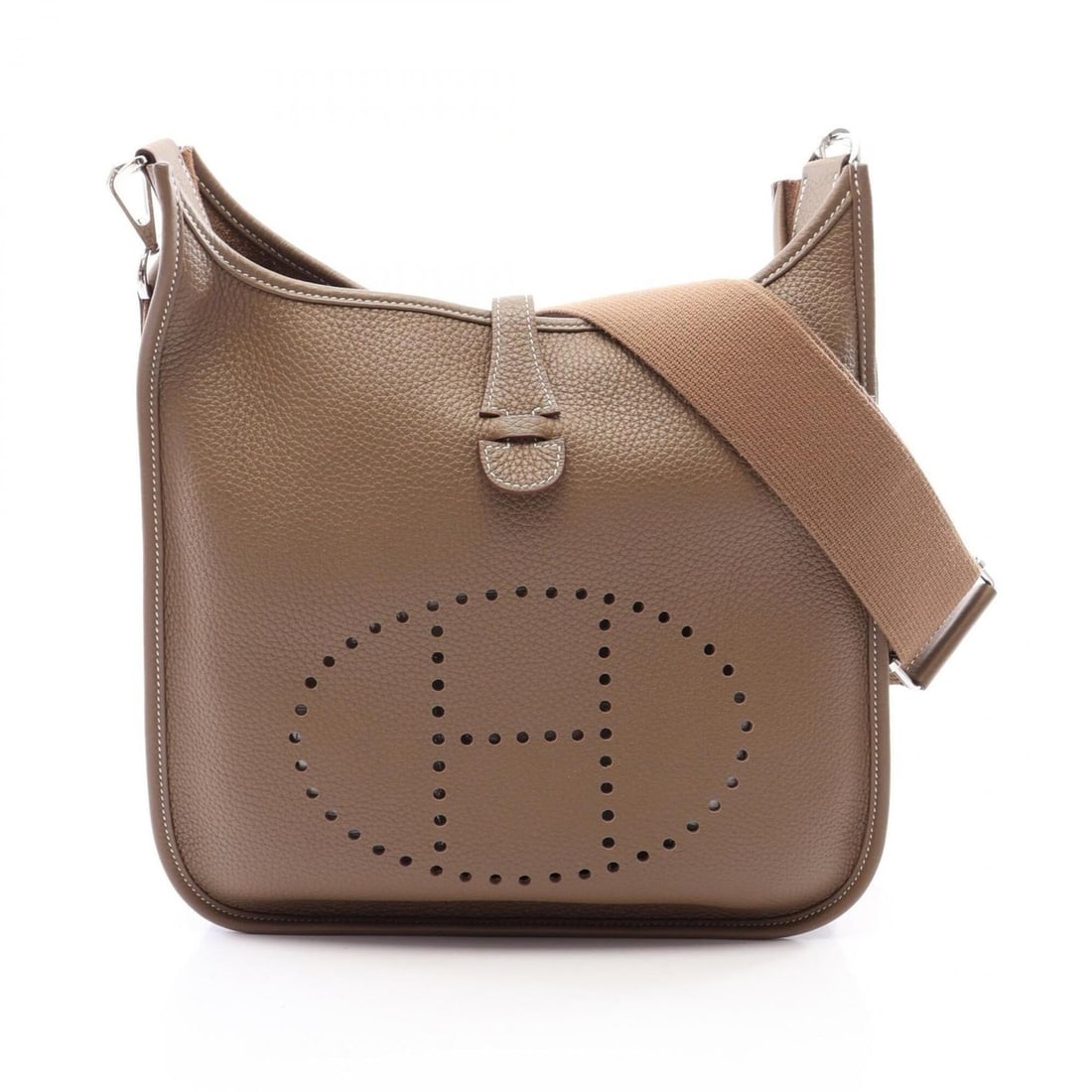 Hermes Evelyne 3 Trois PM Etoupe Shoulder Bag Handbag Taurillon Clemence Leather Women's Gray: --- Catalog ---Category: SizeSize (HxWxD): 26.5cm x 28cm x 7cm / 10.43'' x 11.02'' x 2.75''Category: DesignType: Shoulder bagColor: Etoupe grayGender: WomenMaterial: Taurillon clemence leather Categor
