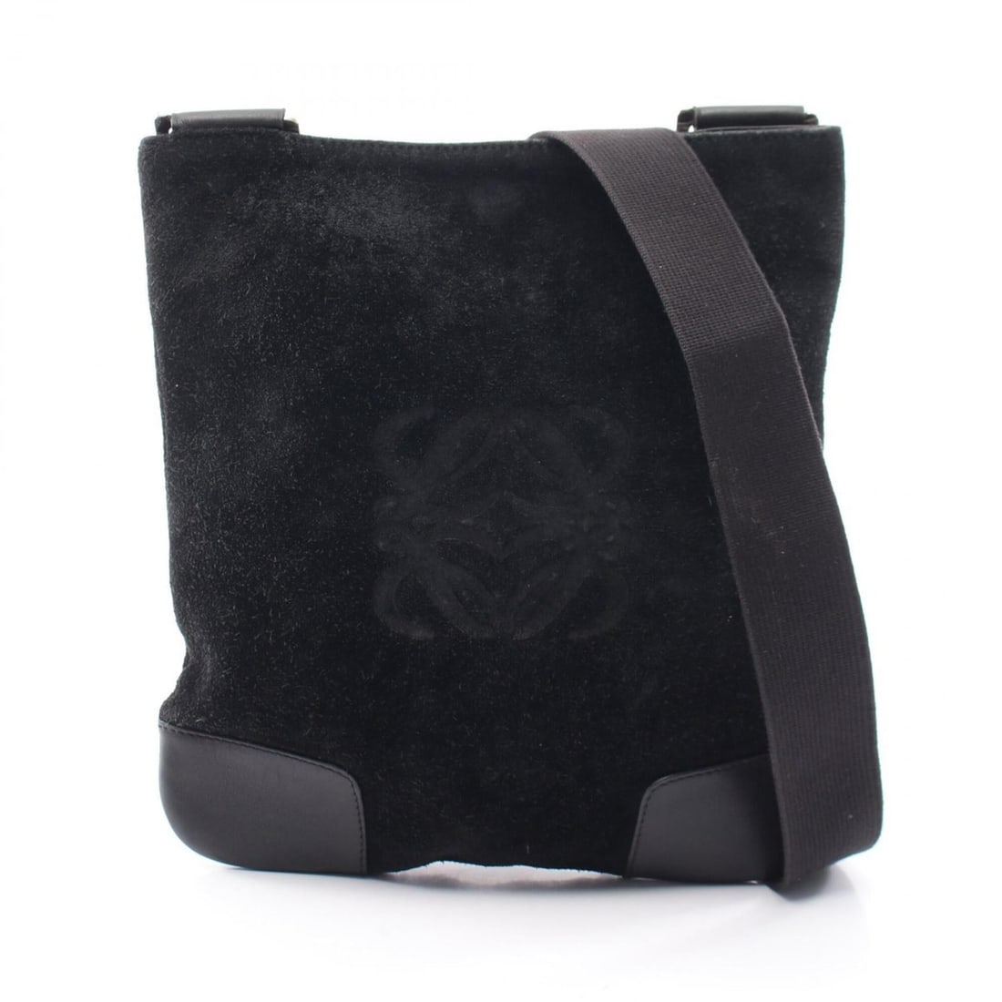 Loewe Anagram Shoulder Bag Handbag Leather Women's Black: --- Catalog ---Category: SizeSize (HxWxD): 27cm x 23.5cm x 1cm / 10.62'' x 9.25'' x 0.39''Category: DesignType: Handbag, Shoulder bagColor: BlackGender: WomenMaterial: Leather Category: GeneralBrand: 
