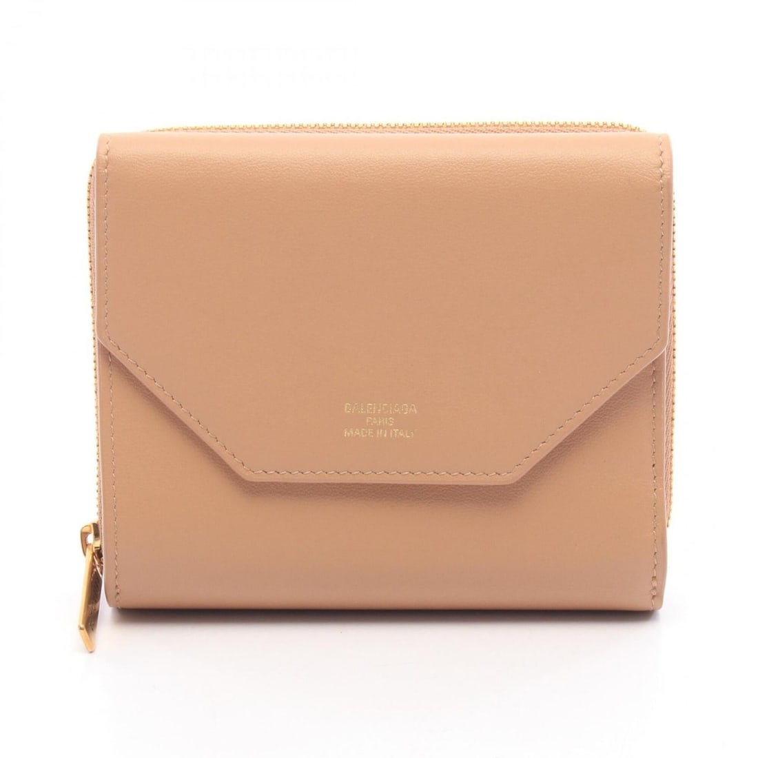 Balenciaga Envelope Tri-fold Wallet, Leather, Women's, Beige, 753762: --- Catalog ---Category: SizeSize (HxWxD): 10cm x 12cm x 2cm / 3.93'' x 4.72'' x 0.78''Category: DesignType: Wallet (tri-fold)Color: BeigeGender: WomenMaterial: Leather Category: GeneralBrand: Balenci
