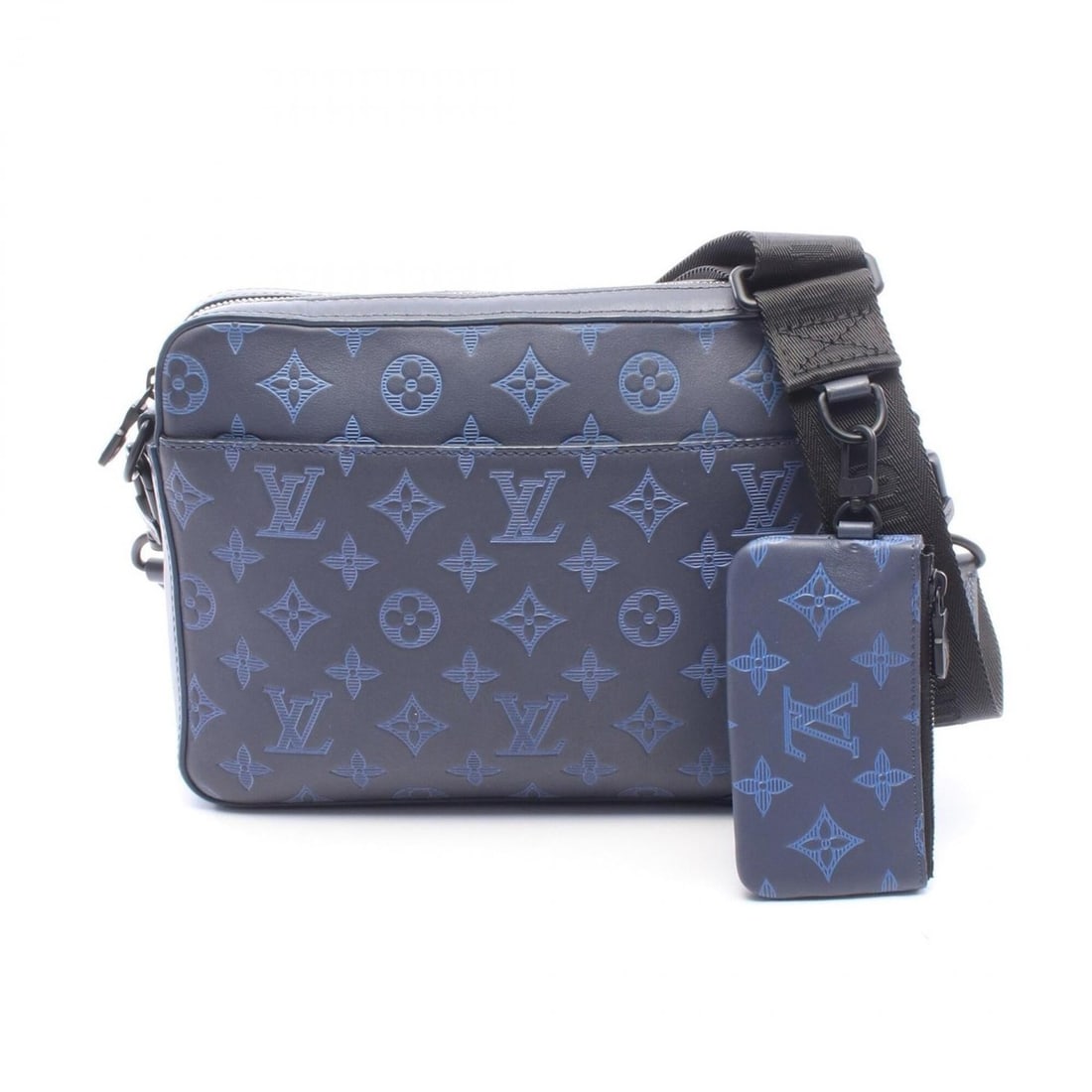 Louis Vuitton Duo Messenger Monogram Shadow Shoulder Bag/Handbag, Leather, Men's, Navy, M45730: --- Catalog ---Category: SizeSize (HxWxD): 18cm x 25cm x 4.5cm / 7.08'' x 9.84'' x 1.77''Category: DesignType: Handbag, Shoulder bagColor: NavyGender: Men,WomenMaterial: Monogram Shadow Category: Gene