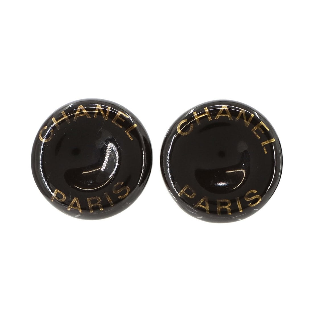 Chanel Earrings, Black and Gold, 97P: --- Catalog ---Category: SizeSize (HxWxD): 24.00mm x 24.00mm / 0.94'' x 0.94''Category: DesignType: Clip earringsColor: Black, GoldGender: WomenCategory: GeneralBrand: Chanel--- Item List ---Section: 