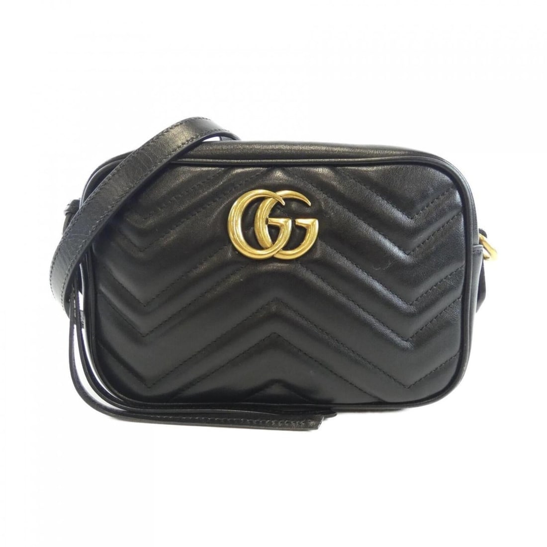 Gucci GG Marmont 448065 DTD1T Shoulder Bag: --- Catalog ---Category: SizeSize (HxWxD): 11cm x 18cm x 6cm / 4.33'' x 7.08'' x 2.36''Category: DesignType: Shoulder bagColor: BlackGender: WomenMaterial: Quilting , Leather Category: GeneralMPN: 448