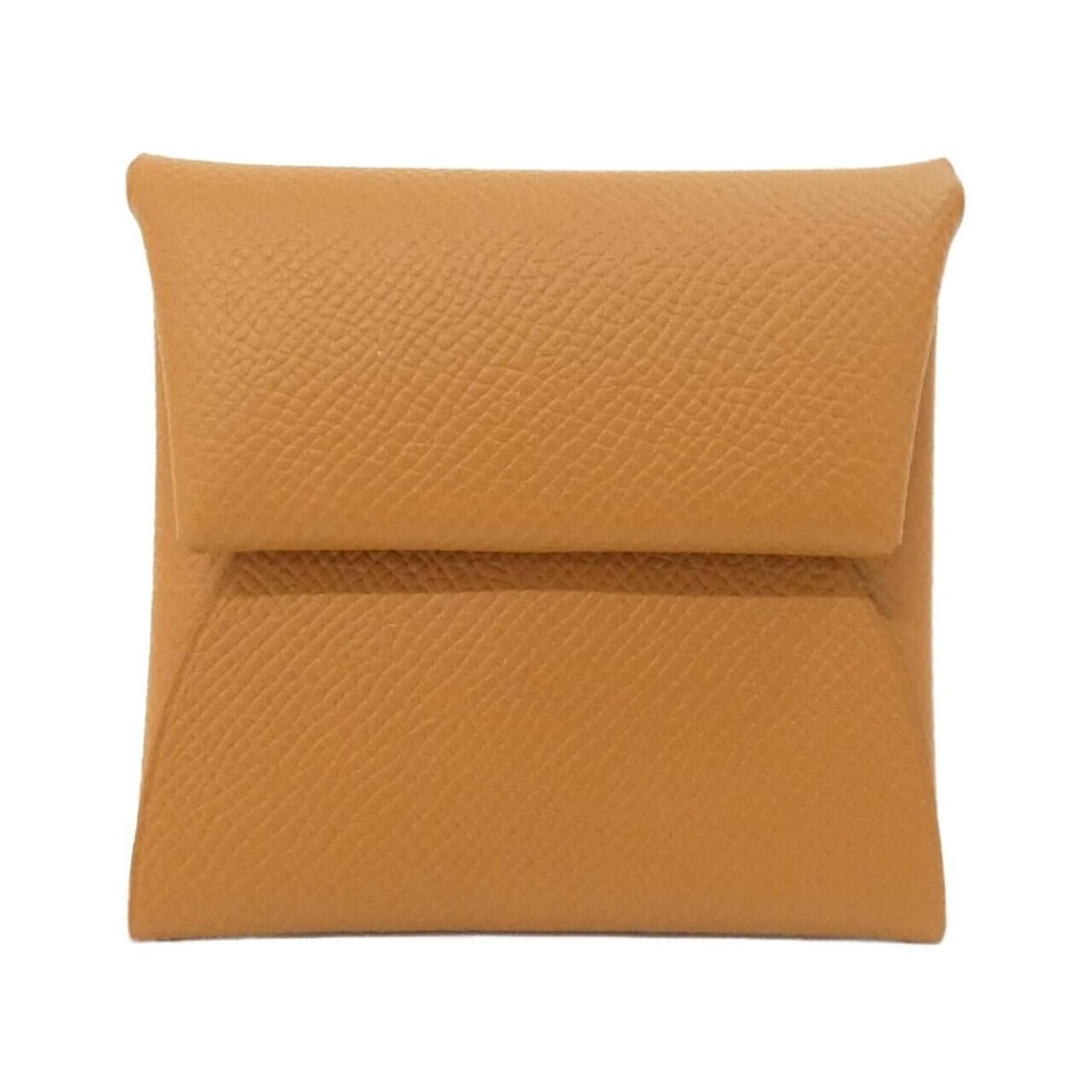 Hermes Bastia Verso 078357CK Wallet/Coin Case: --- Catalog ---Category: SizeSize (HxWxD): 8cm x 9cm / 3.14'' x 3.54''Category: DesignType: Coin purse/coin caseColor: Brown, Gold brownGender: Women,MenMaterial: Epsom leather Category: GeneralMPN:
