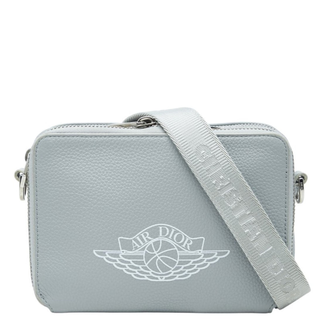 Christian Dior Dior x Nike Air Jordan Crossbody Shoulder Bag Messenger Gray Leather Women's: --- Catalog ---Category: SizeSize (HxWxD): 11.5cm x 17cm x 3.5cm / 4.52'' x 6.69'' x 1.37''Category: DesignType: Messenger bag, Shoulder bagColor: GrayGender: WomenMaterial: Leather Category: GeneralB