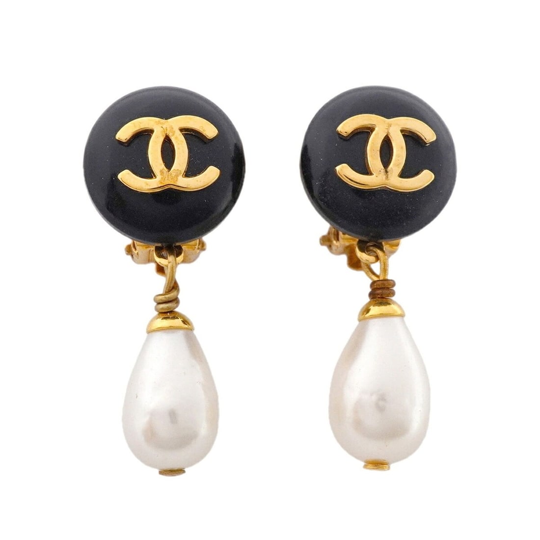 Chanel earrings, Coco Mark design, GP plated, faux pearl, gold, black, women's.: --- Catalog ---Category: SizeSize (HxWxD): 35.90mm x 14.80mm / 1.41'' x 0.58''Category: DesignType: Clip earringsColor: Black, GoldGender: WomenMaterial: Gold platingCategory: GeneralBrand: Chanel--- 