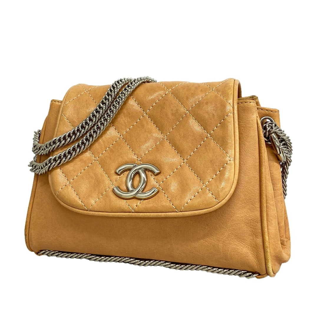 Chanel Matelassé Chain Shoulder Bag, Lambskin, Light Brown, Women's: --- Catalog ---Category: SizeSize (HxWxD): 15cm x 22cm x 7.5cm / 5.9'' x 8.66'' x 2.95''Category: DesignType: Shoulder bagColor: Light brownGender: WomenMaterial: Leather Hardware Color: SilverLeather