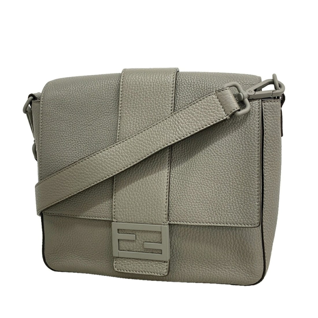 Fendi Baguette Leather Shoulder Bag, Gray, Men's: --- Catalog ---Category: SizeSize (HxWxD): 23.5cm x 24.5cm x 7cm / 9.25'' x 9.64'' x 2.75''Category: DesignType: Shoulder bagColor: GrayGender: MenMaterial: Leather Hardware Color: SilverCategory: Gen
