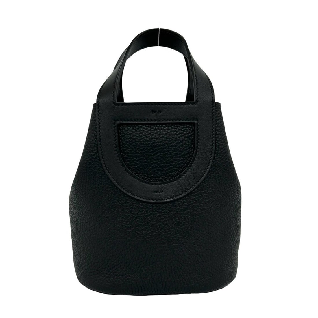 HERMES In the Loop 18 Taurillon Clemence Veau Swift Handbag Black 60220: --- Catalog ---Category: SizeSize (HxWxD): 19cm x 26cm x 12cm / 7.48'' x 10.23'' x 4.72''Category: DesignType: HandbagColor: BlackGender: WomenMaterial: Taurillon clemence leather , Swift leather Cate