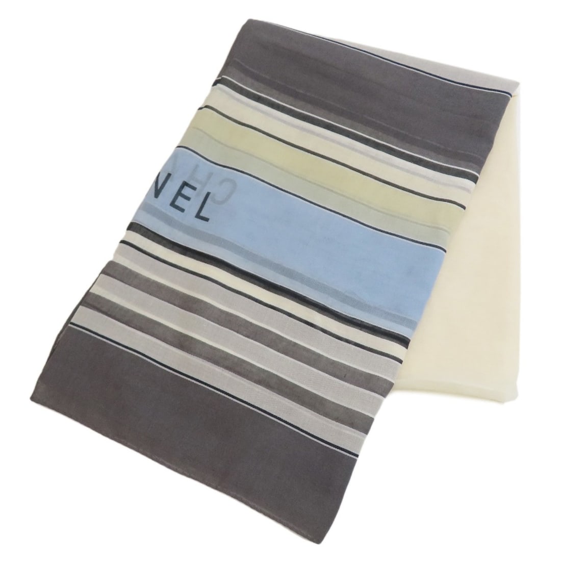 Chanel Large Summer Stole Scarf Cotton Women's CHANEL: --- Catalog ---Category: SizeSize (LxW): 1.07m x 1.57m / 42.12'' x 61.81''Category: DesignType: StoleColor: Blue, Gray, WhiteGender: WomenMaterial: Cotton Category: GeneralBrand: Chanel--- Item List -