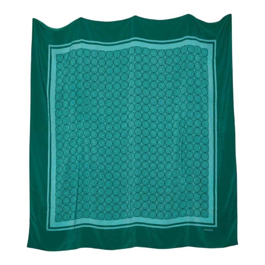 Chanel Geometric Pattern Scarf, Large Size, Green Silk, Women's CHANEL: --- Catalog ---Category: SizeSize (LxW): 1.38m x 1.3m / 54.33'' x 51.18''Category: DesignType: StoleColor: GreenGender: WomenMaterial: Silk Category: GeneralBrand: Chanel--- Item List ---Section: Cond