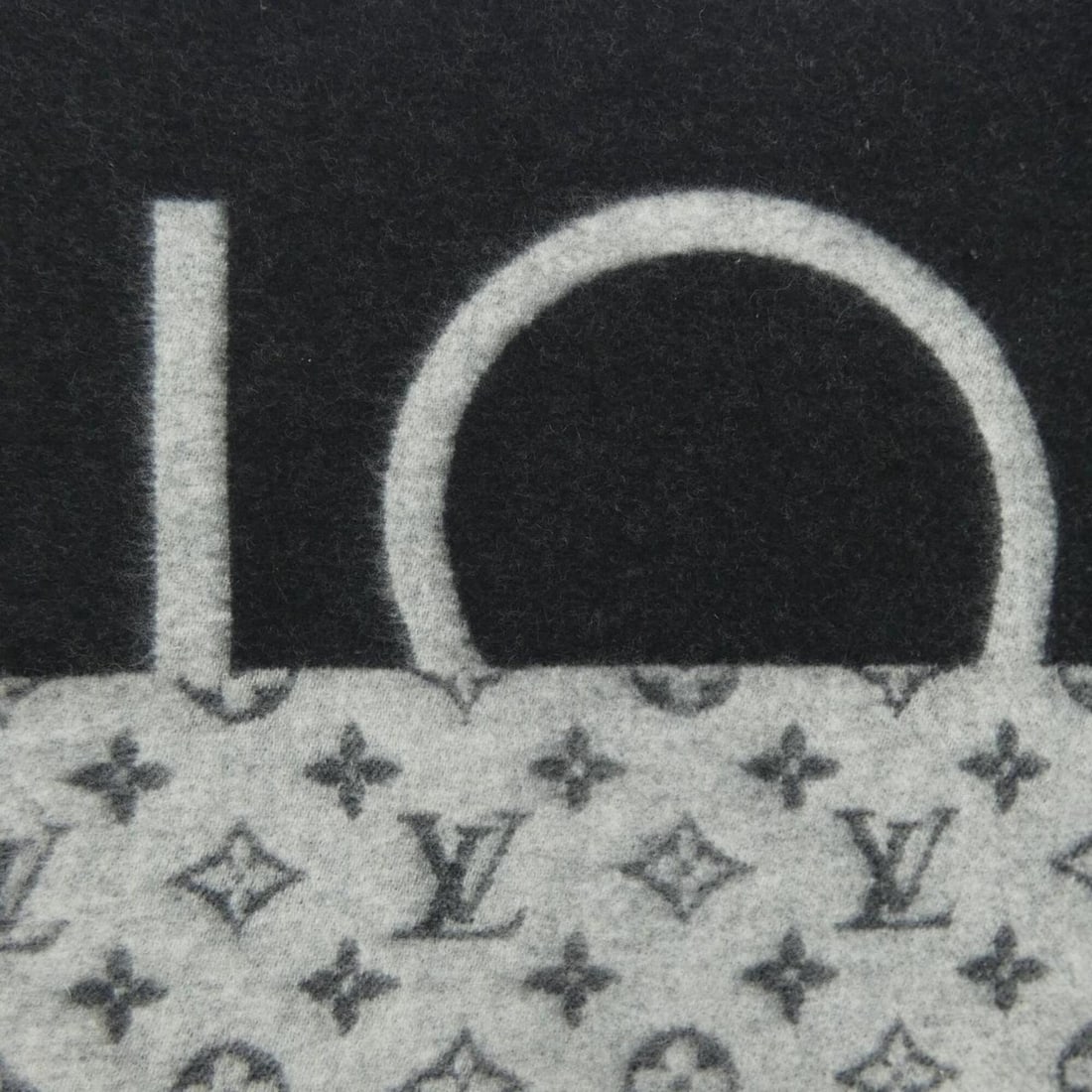 Louis Vuitton LV Split M70924 Scarf - 4