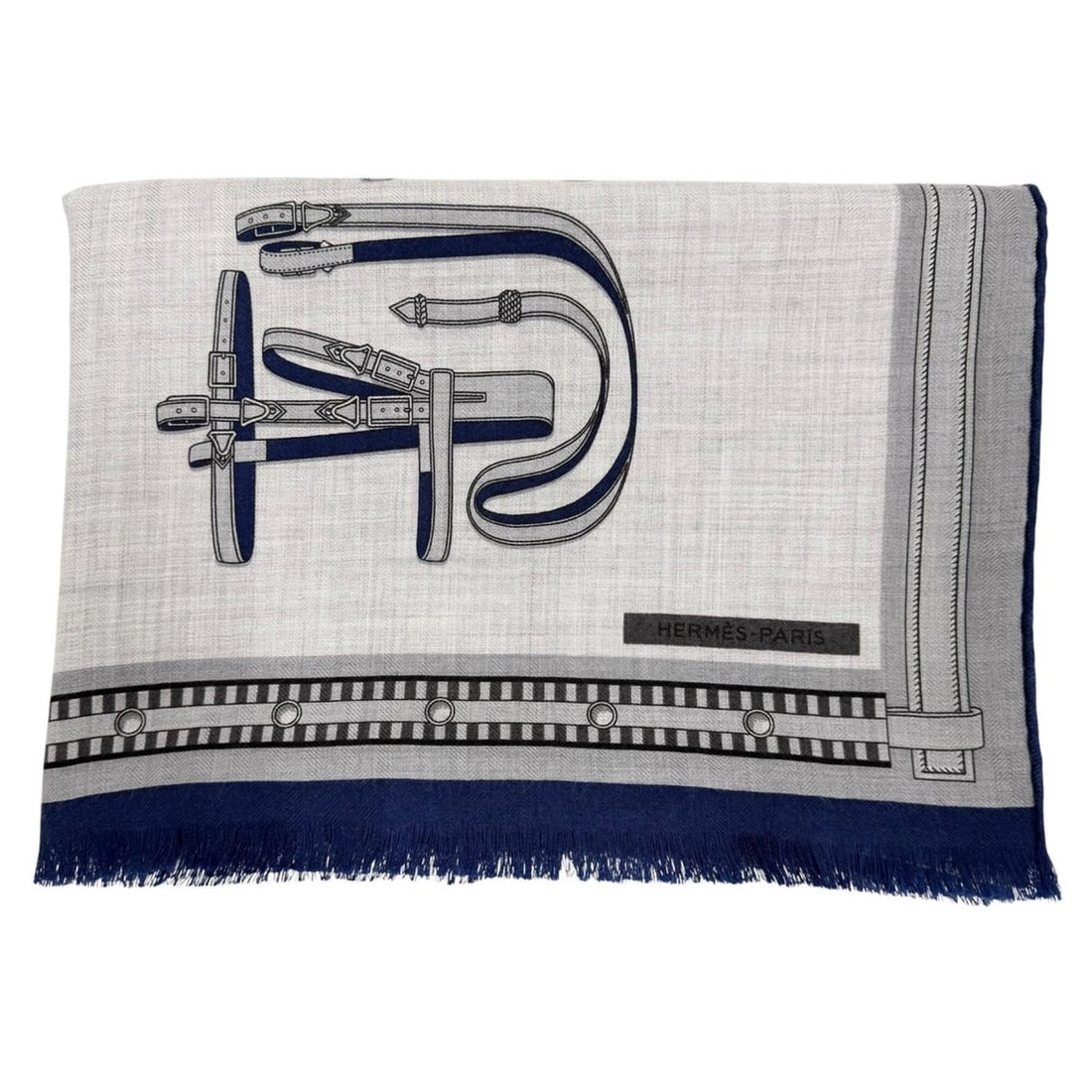 HERMES Rectangle Lettre Equestre Cashmere Silk Current Model Fringe Stole/Scarf Navy Gray Made in: --- Catalog ---Category: SizeSize (LxW): 1.76m x 63cm / 69.29'' x 24.8''Category: DesignType: StoleColor: Gray, NavyGender: MenMaterial: Cashmere , Silk Category: GeneralBrand: HermesCountry of Origin