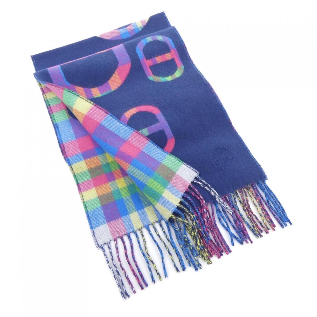 Hermes HERMES Tartan Maillon H394068T Scarf: --- Catalog ---Category: SizeSize (LxW): 1.49m x 26.5cm / 58.66'' x 10.43''Category: DesignType: StoleColor: Navy, PinkGender: MenMaterial: Cashmere Category: GeneralMPN: H394068TBrand: Hermes---