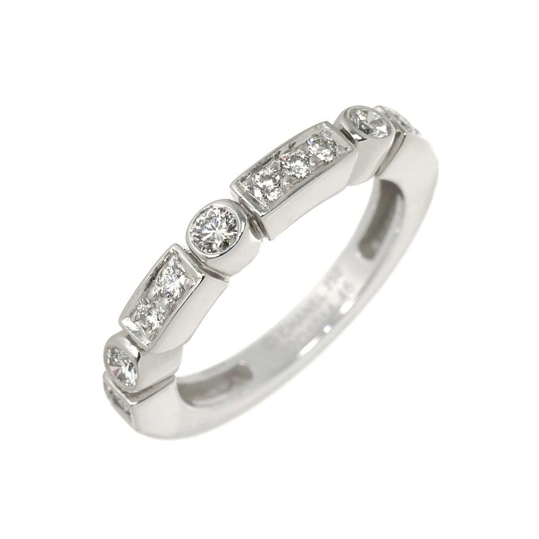 Chanel #46 Diamond Ring, 18K White Gold (750): --- Catalog ---Category: SizeUS Size: 3.5Brand Size: 46Category: DesignType: Band ringGender: WomenMaterial: White gold (18K)Category: GeneralBrand: Chanel--- Item List ---Section: ConditionRanking: R