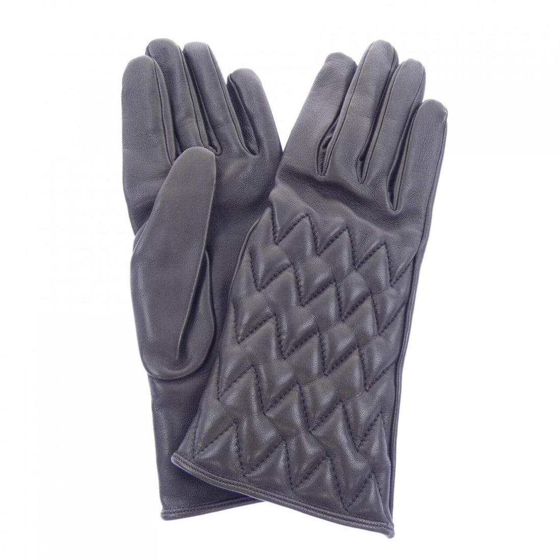 Hermes gloves: --- Catalog ---Category: SizeHand Width: 19.5cm / 7.67''Category: DesignType: Warm glovesColor: BrownGender: WomenCategory: GeneralBrand: Hermes--- Item List ---Section: ConditionRanking: Rank A Used