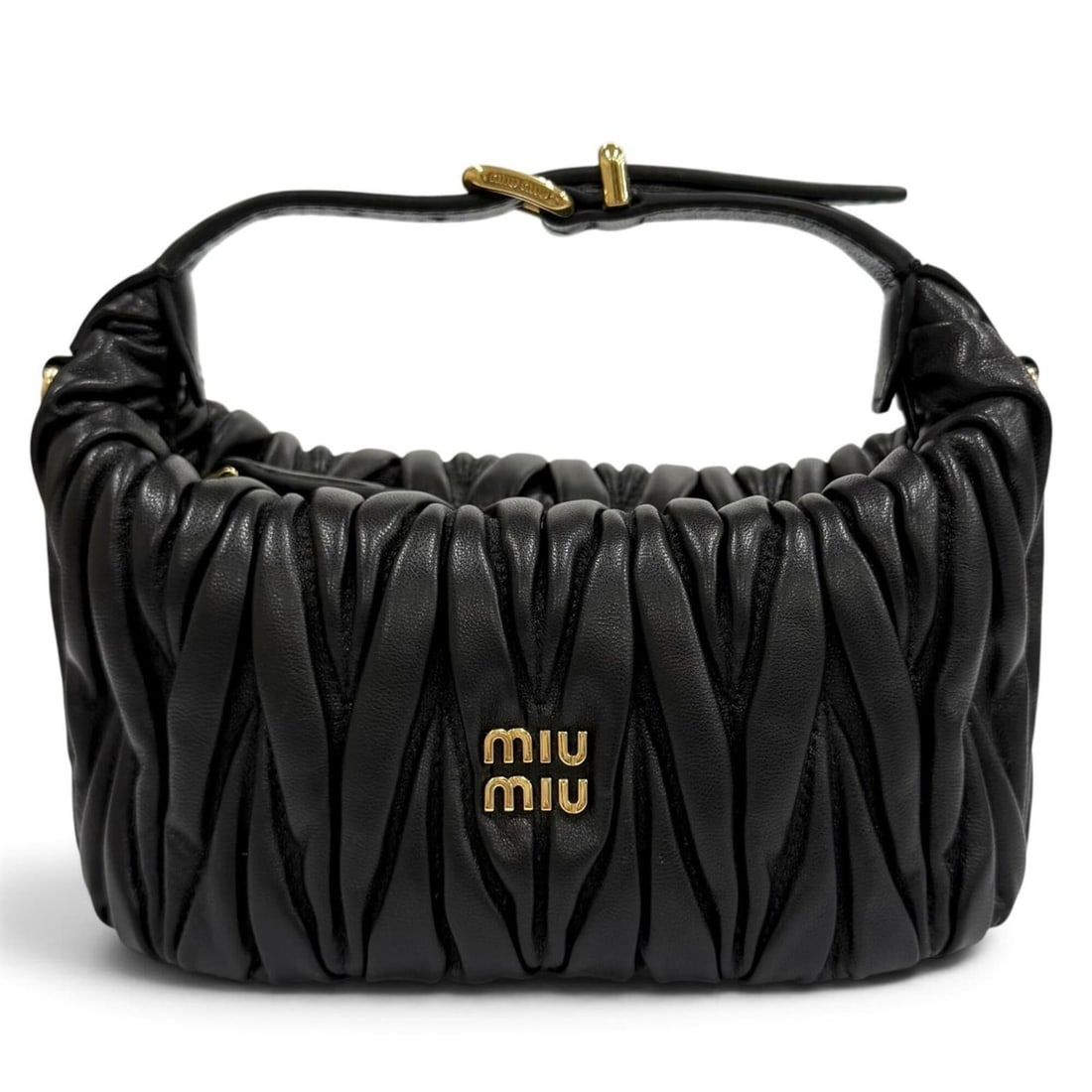 Miu Miu MIUMIU 5NE026 Logo Hardware Matelassé 2-Way Lambskin Shoulder Bag Black Made in Italy: --- Catalog ---Category: SizeSize (HxWxD): 8cm x 18cm x 9cm / 3.14'' x 7.08'' x 3.54''Category: DesignType: Shoulder bagColor: BlackGender: WomenMaterial: Leather Leather/Fur Type: LambskinCategory: G
