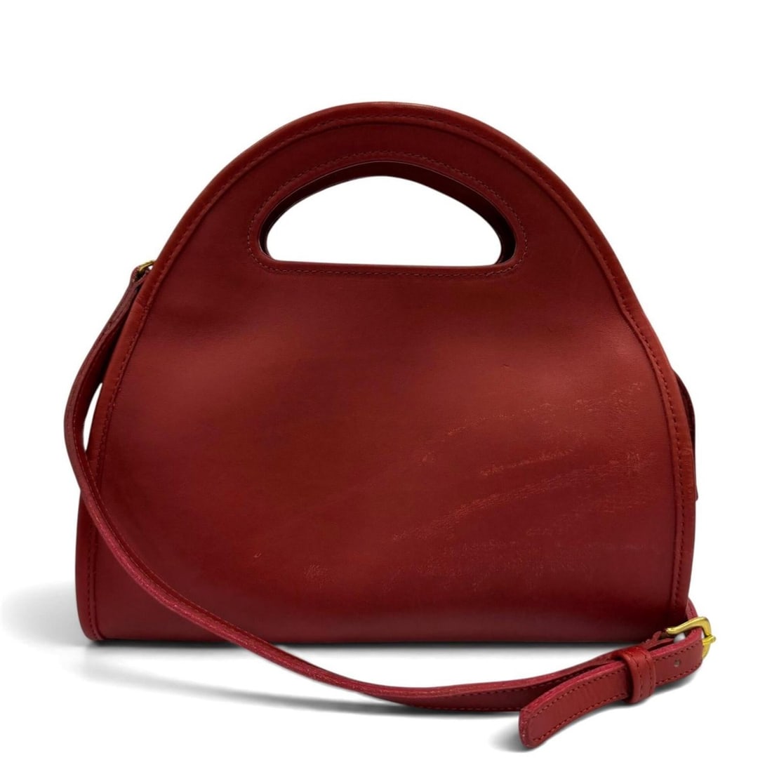 COACH Vintage 9942 Old Coach Glove Leather 2-Way Handbag/Shoulder Bag, Red, Women's: --- Catalog ---Category: SizeSize (HxWxD): 16cm x 24cm x 9cm / 6.29'' x 9.44'' x 3.54''Category: DesignType: Handbag, Shoulder bagColor: Red colorGender: WomenMaterial: Leather Category: GeneralMPN: 9