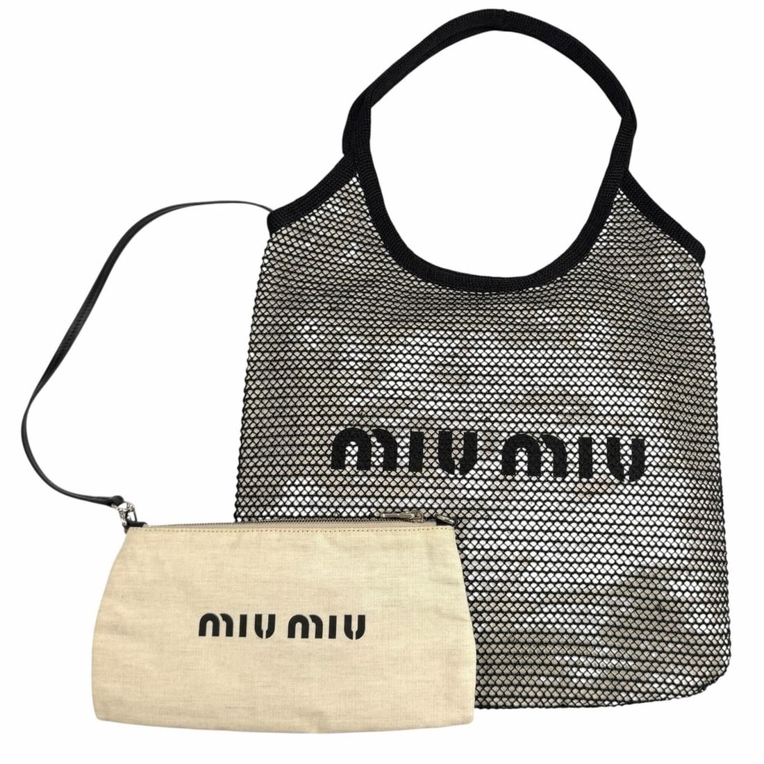 Miu Miu MIUMIU 5BG231 IVY (Ivy) NERO NATURAL Raffia Mesh Tote Bag with Logo Design and Pouch, Made: --- Catalog ---Category: SizeSize (HxWxD): 38.5cm x 35cm / 15.15'' x 13.77''Category: DesignType: Pouch, Tote bagGender: WomenMaterial: Raffia Category: GeneralMPN: 5BG231Brand: Miu MiuCountry of Orig