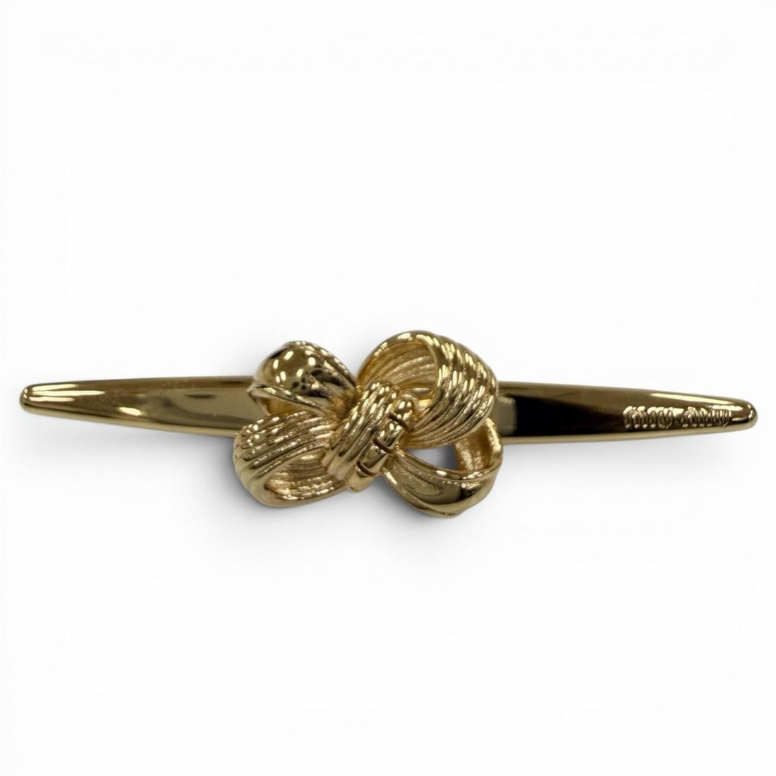 Miu Miu MIUMIU 5IF273 Metal Hair Barrette, Gold, Made in Italy, Women's, with Box and Dust Bag.: --- Catalog ---Category: SizeSize (LxW): 5mm x 6cm / 0.19'' x 2.36''Category: DesignType: BarretteColor: BeigeGender: WomenClarity: IFMaterial: MetalCategory: GeneralMPN: 5IF273Brand: Miu MiuCountry o