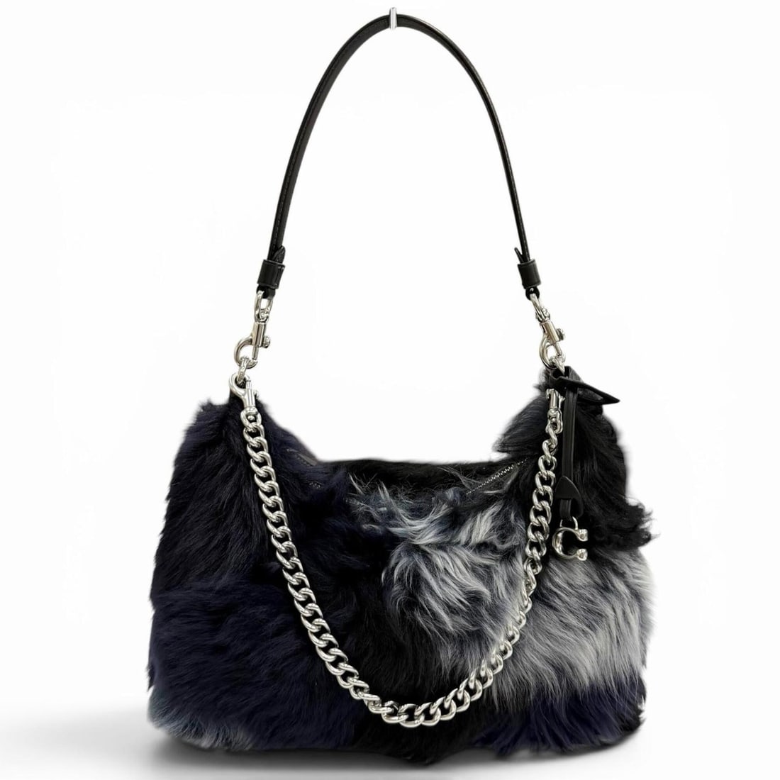 COACH CW646 Juliet Shoulder Bag 25 Patchwork Calf Leather with Shearling Multi-color Women's Dust: --- Catalog ---Category: SizeSize (HxWxD): 16cm x 31cm x 9cm / 6.29'' x 12.2'' x 3.54''Category: DesignType: Shoulder bagColor: Multi-colorGender: WomenMaterial: Leather Category: GeneralMPN: CW646Bra