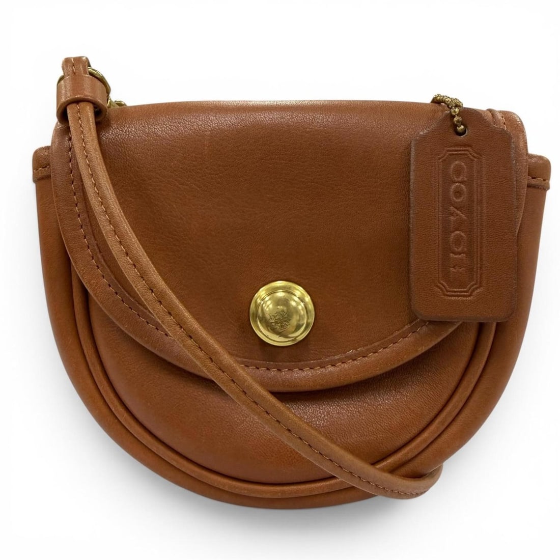 COACH Vintage 9826 Old Coach Mini Shoulder Bag with Charm, Glove Leather, Brown, Women's: --- Catalog ---Category: SizeSize (HxWxD): 12cm x 14.5cm x 3cm / 4.72'' x 5.7'' x 1.18''Category: DesignType: Shoulder bagColor: BrownGender: WomenMaterial: Leather Category: GeneralMPN: 9826Brand: Co