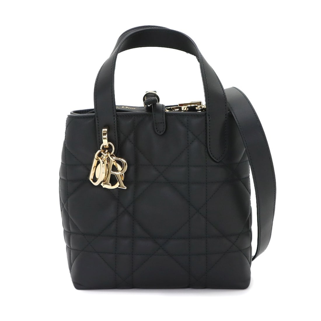 Christian Dior Macro Cannage Toujours Vertical Small 2-way Tote Shoulder Handbag Leather Black: --- Catalog ---Category: SizeSize (HxWxD): 18cm x 17.5cm x 12cm / 7.08'' x 6.88'' x 4.72''Category: DesignType: Handbag, Tote bagColor: BlackGender: WomenMaterial: Leather Hardware Color: GoldCategory