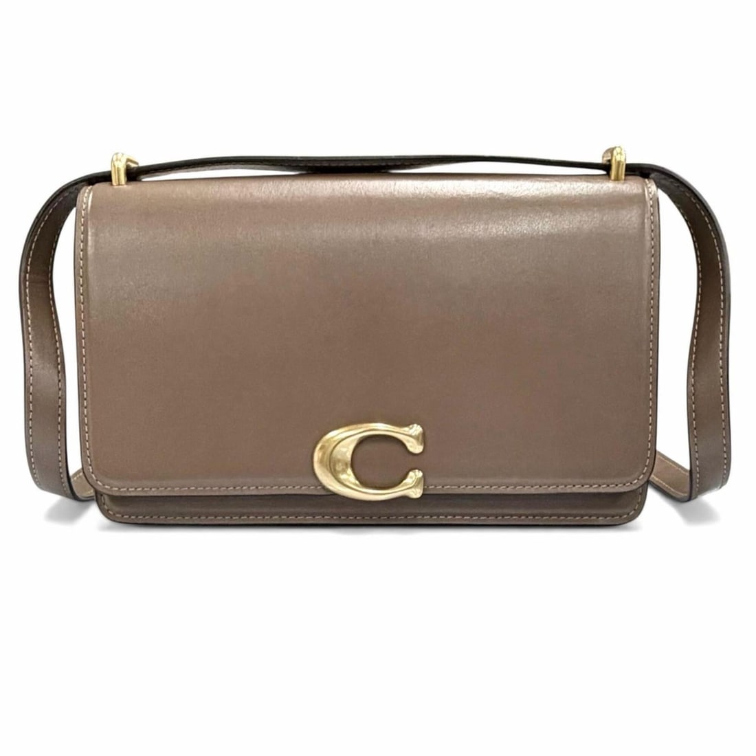 COACH CC416 Bandit Shoulder Bag with Charm, Leather Crossbody Bag, Brown Gold Hardware, Women's: --- Catalog ---Category: SizeSize (HxWxD): 15cm x 24cm x 8cm / 5.9'' x 9.44'' x 3.14''Category: DesignType: Crossbody bag, Shoulder bagColor: BrownGender: WomenMaterial: Leather Hardware Color: GoldCa